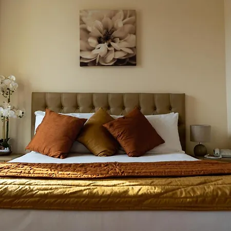 Brogans Bar & Πανσιόν Trim