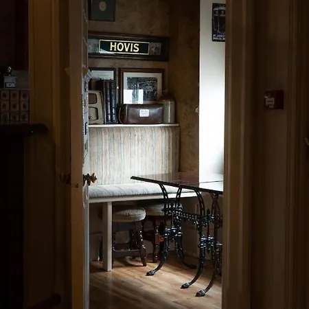 Brogans Bar & Hotel 3* Trim