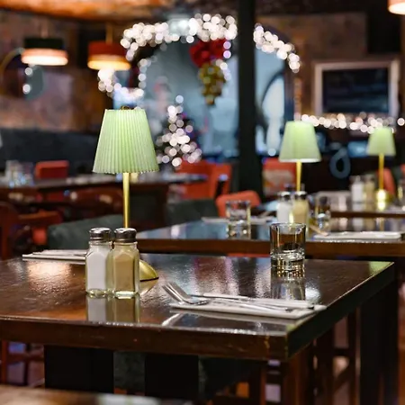 Gasthof Brogans Bar & Trim