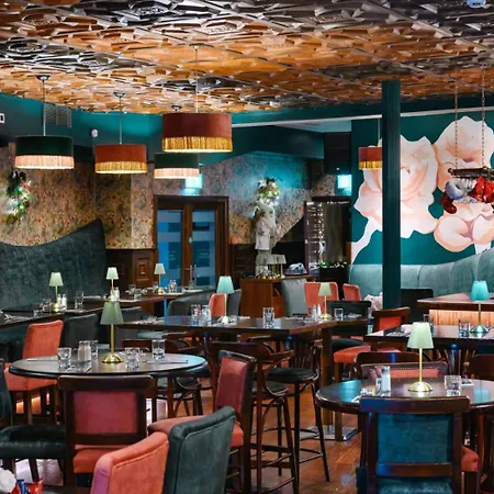 Brogans Bar & בית הארחה טרים