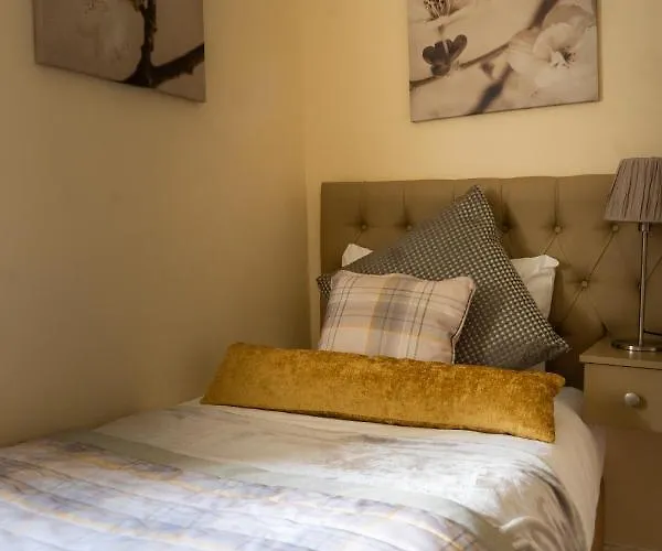 Brogans Bar & Konukevi Trim