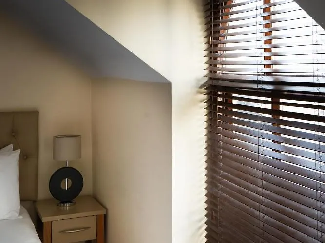 Brogans Bar & Konukevi