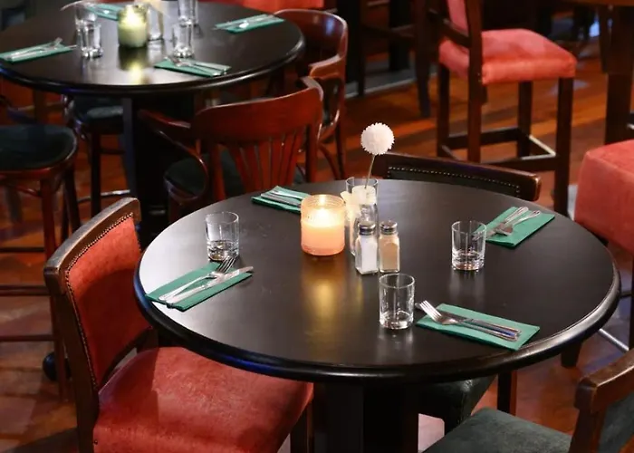Brogans Bar & Trim
